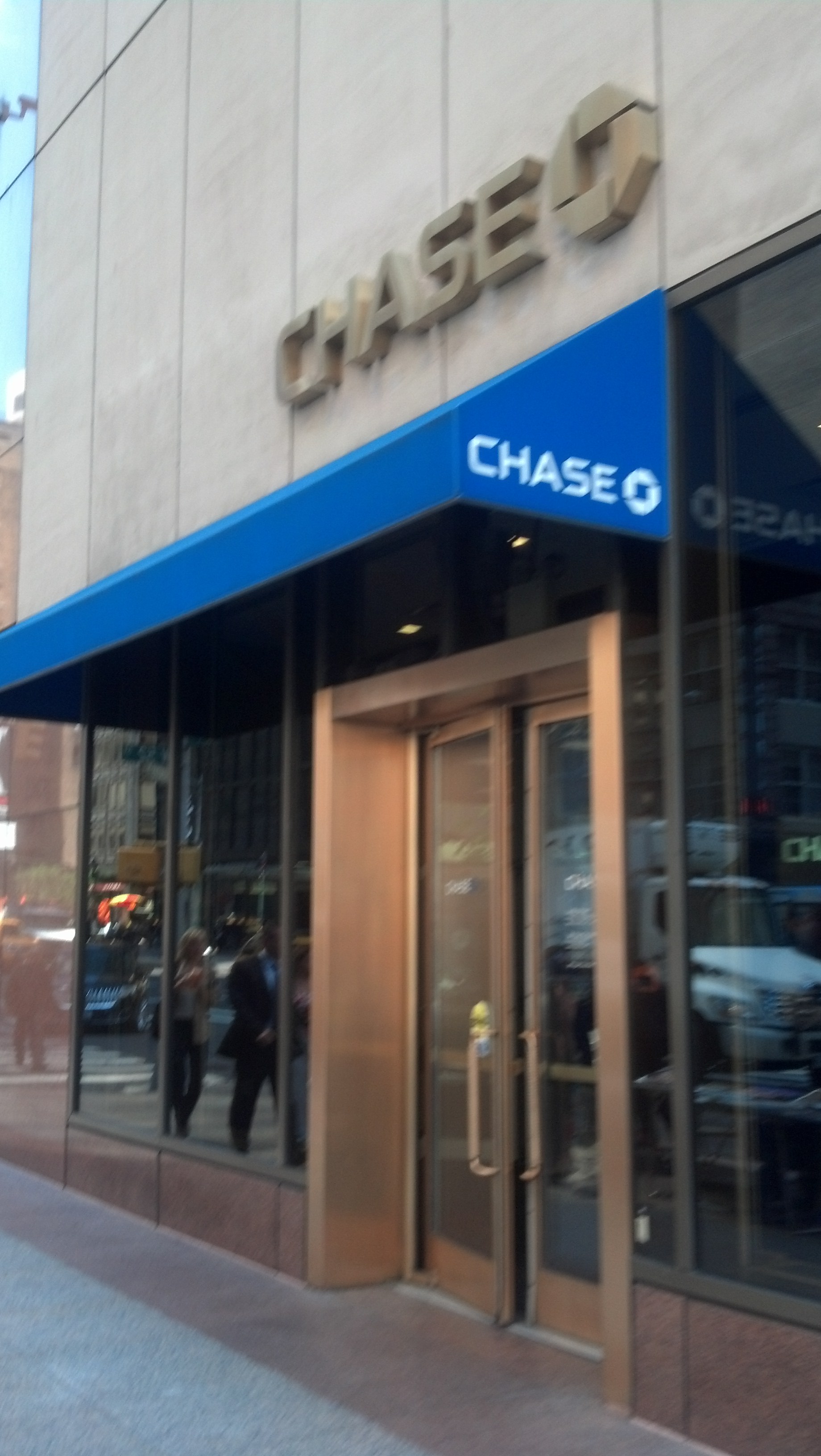 Offers at the Local Chase Bank Branch: Chase Sapphire Preferred, United Explorer
