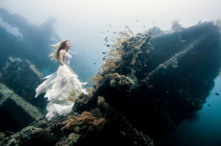 Truly Amazing: A Mesmerizing Underwater Photo Shoot in Bali